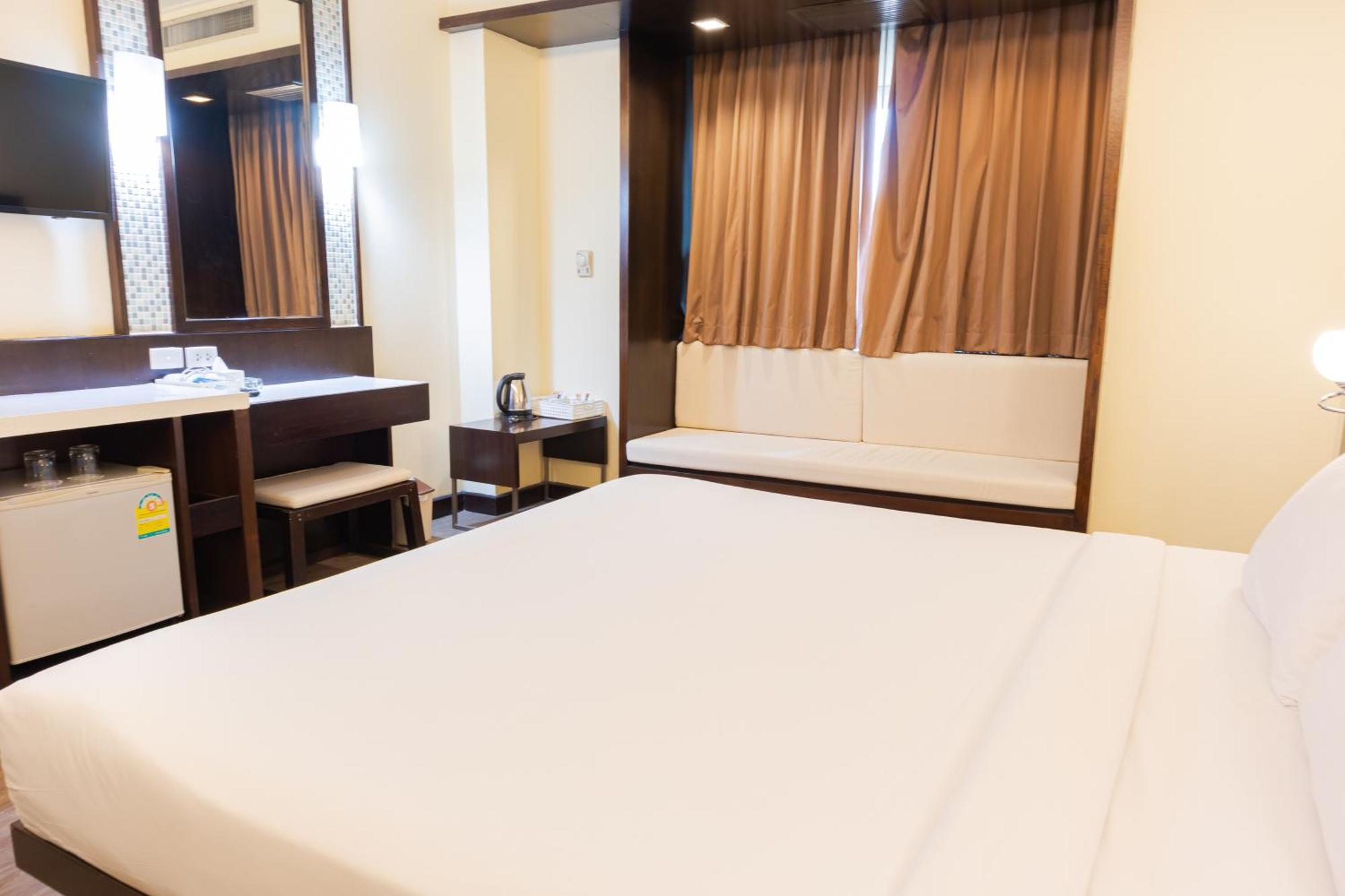 โรงแรม ซิตี้พาร์ค โคราช City Park Hotel Nakhonratchasima Exteriör bild