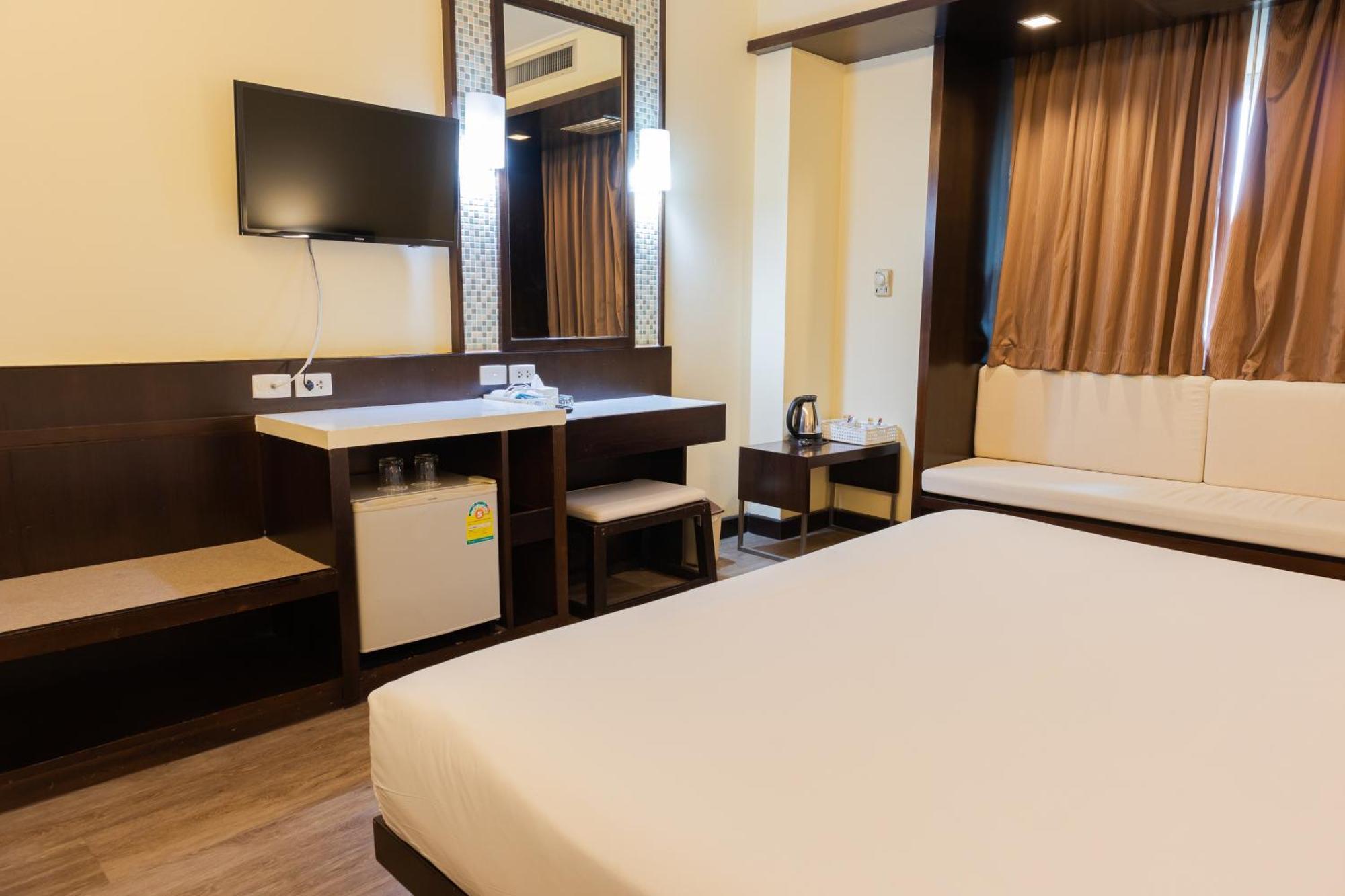 โรงแรม ซิตี้พาร์ค โคราช City Park Hotel Nakhonratchasima Exteriör bild