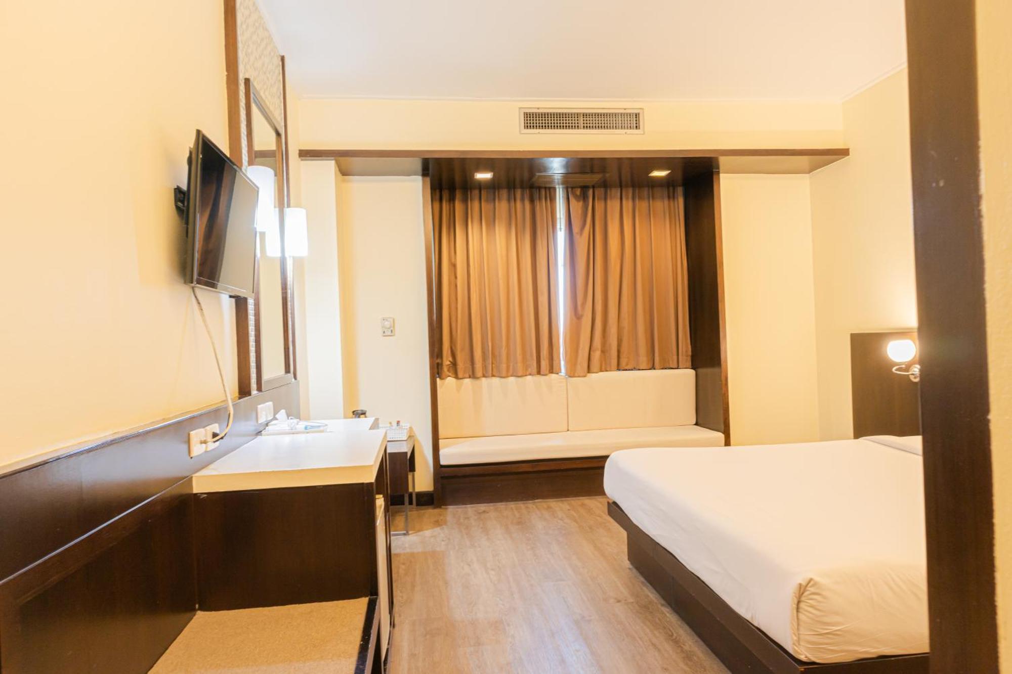 โรงแรม ซิตี้พาร์ค โคราช City Park Hotel Nakhonratchasima Exteriör bild